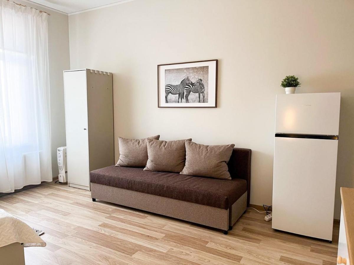 Cosy Apartment In Riga With Free Parking Kültér fotó